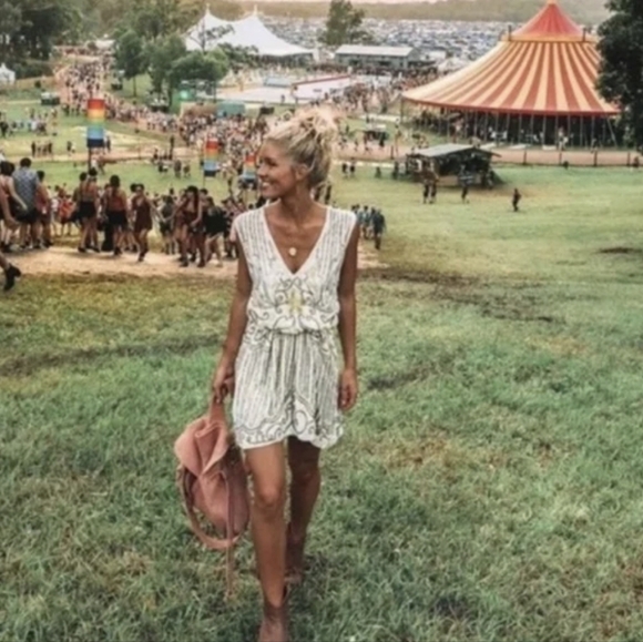 XS-M SPELL Spell & the Gypsy Collective Elsa Sequin Mini Dress in Eggnog - Picture 2 of 16